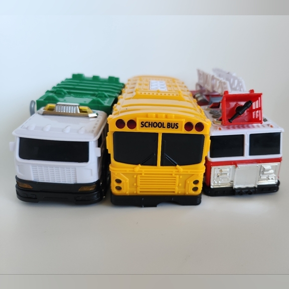 Toy Vehicle Set-School Bus, Fire Truck and Garbage Truck with Lights and Sirens - Picture 2 of 10